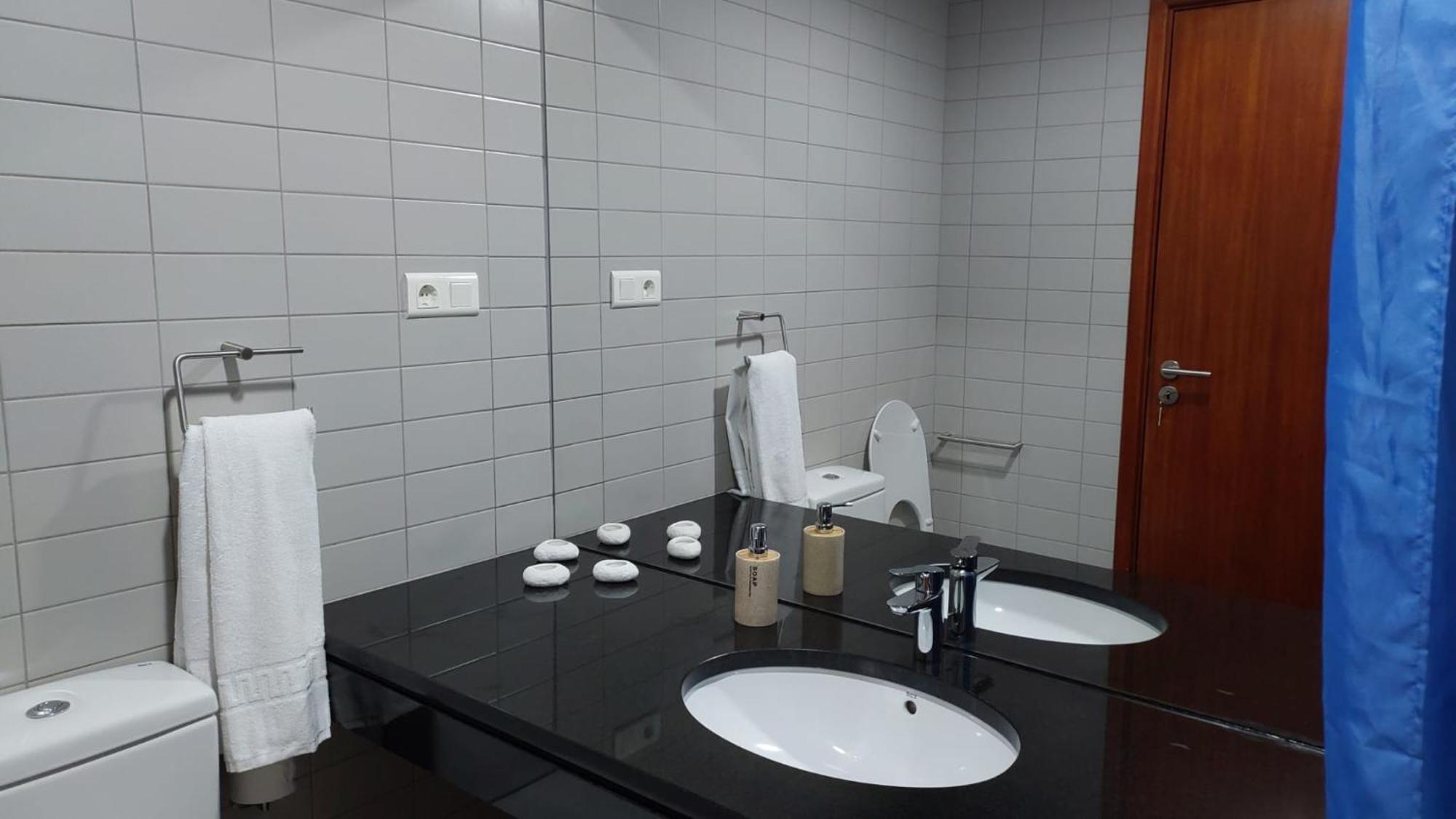Apartment Retiro Camelias 1 *